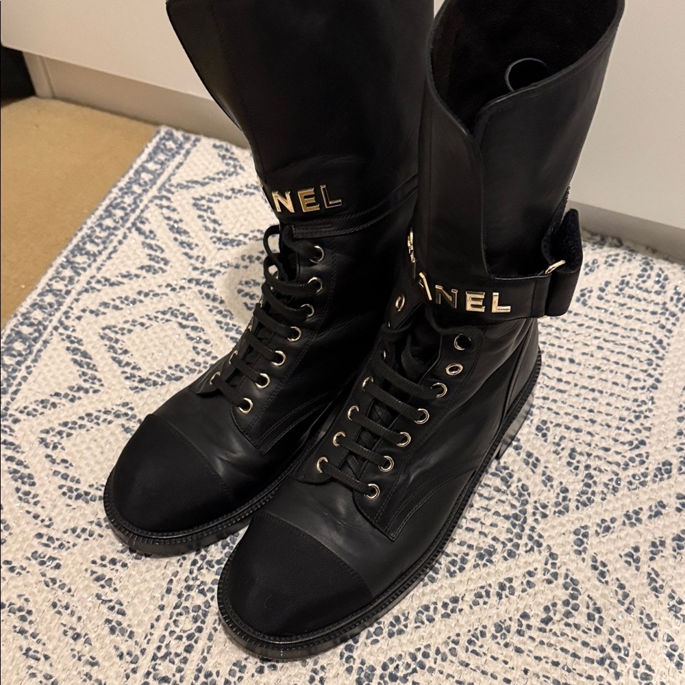 CHANEL Black and Gold Leather Boots AUTHENTIC size 10.5 - Picture 10 of 11